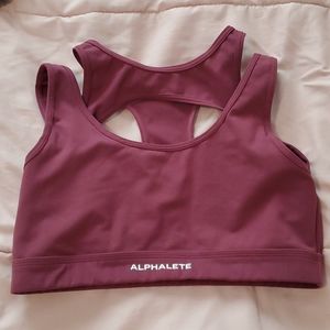 Alphalete Keyhole Sports Bra